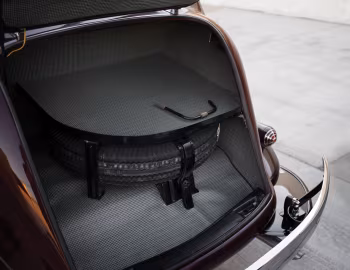 Coffre 1937 Chrysler Airflow Touring Sedan (C-17)