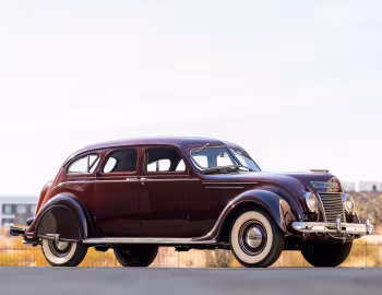 1937 Chrysler Airflow Touring Sedan (C-17)