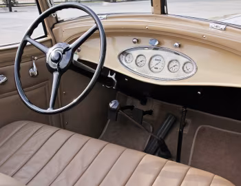Panel frontal 1932 Chrysler CP Convertible Coupe