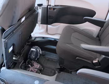 Interior 2021–24 Chrysler Grand Caravan [Canada] (RU) '2020–24