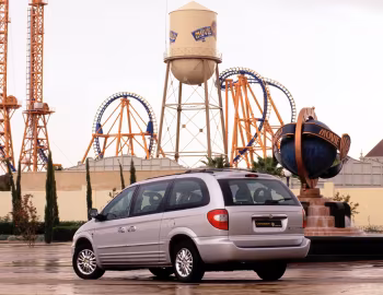 Chrysler Grand Voyager [EU-spec] (RS) '2000–04