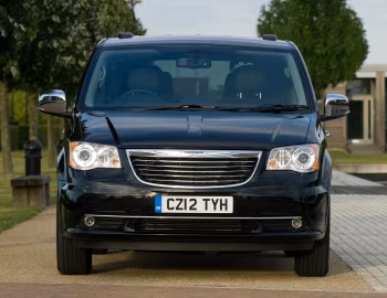 Chrysler Grand Voyager [UK-spec] (RT) '2011–15