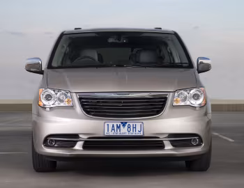 Chrysler Grand Voyager [Australia] (RT) '2011–15