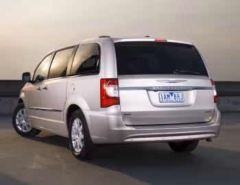 Chrysler Grand Voyager [Australia] (RT) '2011–15