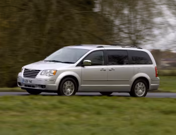 Chrysler Grand Voyager Limited [UK-spec] (RT) '2008–10