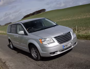 Chrysler Grand Voyager Touring [UK-spec] (RT) '2008–10