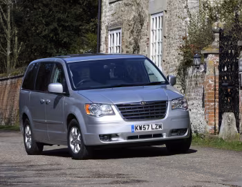 Chrysler Grand Voyager Touring [UK-spec] (RT) '2008–10