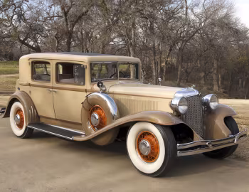 1931 Chrysler Imperial Close-Coupled Sedan (CG)