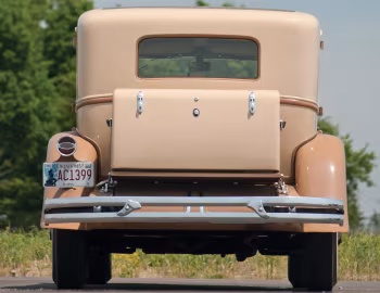 1931 Chrysler Imperial Close-Coupled Sedan (CG)