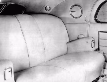 Interior Chrysler Imperial Town Car by LeBaron (C-15) '1937