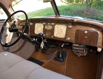 Panel frontal 1936 Chrysler Imperial Airflow Sedan (C-10)