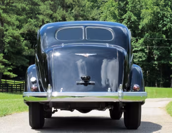 1937 Chrysler Airflow Touring Sedan (C-17)