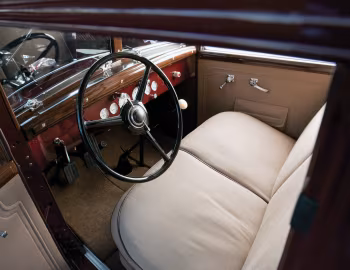 Interior 1931 Chrysler Imperial Close-Coupled Sedan (CG)
