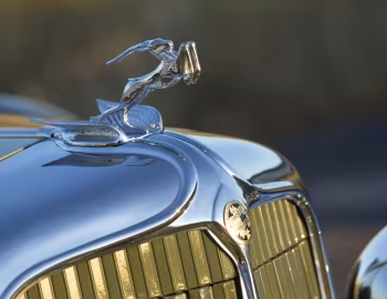 Mascota 1932 Chrysler Imperial Convertible Coupe by LeBaron (CL)