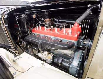 Bajo el capó 1928 Chrysler Imperial Touralette by Locke (80L)