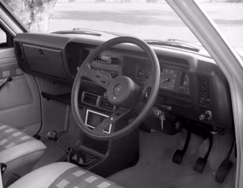 Panel frontal Chrysler-Mitsubishi D-50 Sport [Australia] '1979