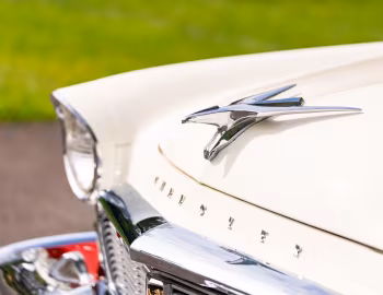 Mascota 1956 Chrysler New Yorker Convertible Coupe
