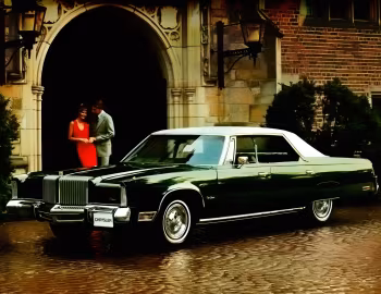 1977 Chrysler New Yorker Brougham Hardtop Sedan (CS43)