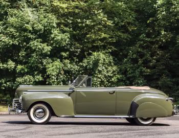 1941 Chrysler New Yorker Convertible Coupe (C-30)