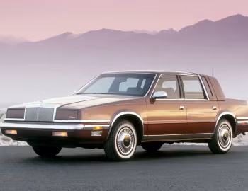 1991 Chrysler New Yorker Fifth Avenue (YCS 41) '1990–91