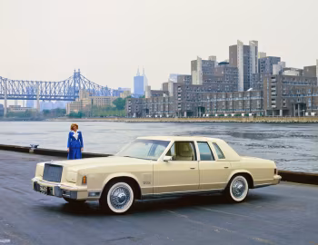 1979 Chrysler New Yorker Fifth Avenue Edition (TP-42)