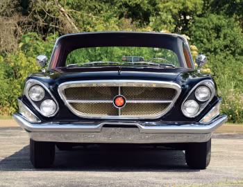 1962 Chrysler New Yorker Sedan (SC3-H 833)
