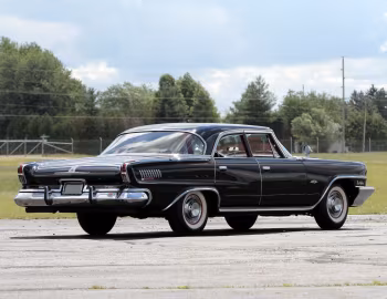 1962 Chrysler New Yorker Sedan (SC3-H 833)