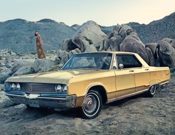 1968 Chrysler Newport Hardtop Sedan (CE43)