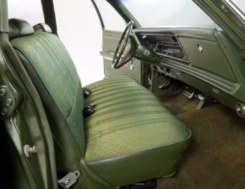 Interior 1973 Chrysler Newport Sedan (CL41)