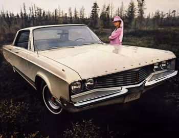 1968 Chrysler Newport Hardtop Sedan (CE43)