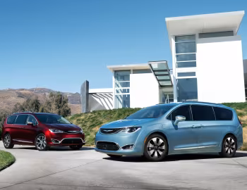 2017–20 Chrysler Pacifica (RU) '2016–20
