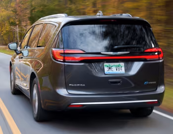 2021–25 Chrysler Pacifica Hybrid Pinnacle (RU) '2020–25