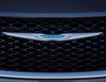 2021–25 Chrysler Pacifica Hybrid Pinnacle (RU) '2020–25