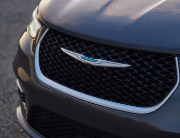 2021–25 Chrysler Pacifica Hybrid Pinnacle (RU) '2020–25