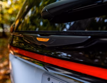 2023–24 Chrysler Pacifica Hybrid "Road Tripper" (RU) '2023–24