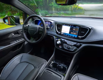 Interior 2027 Chrysler Pacifica Limited (RU) '2026