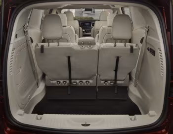Ambos 2017–20 Chrysler Pacifica Limited (RU) '2016–20