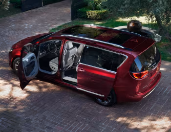 2017–20 Chrysler Pacifica Limited (RU) '2016–20