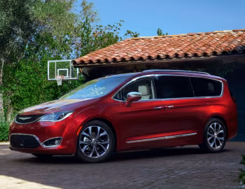 2017–20 Chrysler Pacifica Limited (RU) '2016–20