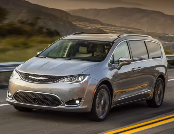 2017–20 Chrysler Pacifica Limited (RU) '2016–20