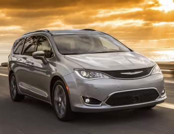 2017–20 Chrysler Pacifica Limited (RU) '2016–20