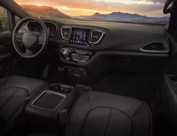 Panel frontal 2019–20 Chrysler Pacifica Limited "35th Anniversary" (RU) '2019