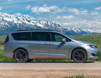 2018–20 Chrysler Pacifica Limited S Appearance Package (RU) '2017–20