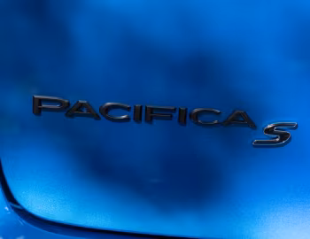 2027 Chrysler Pacifica Limited S Appearance Package AWD (RU) '2026