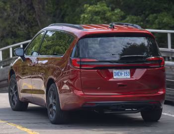 2027 Chrysler Pacifica Limited S Appearance Package AWD (RU) '2026
