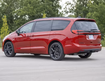 2027 Chrysler Pacifica Limited S Appearance Package AWD (RU) '2026