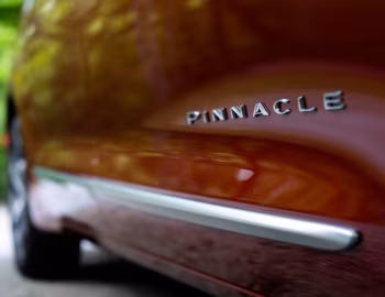 2027 Chrysler Pacifica Pinnacle (RU) '2026