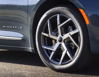 2027 Chrysler Pacifica Pinnacle (RU) '2026