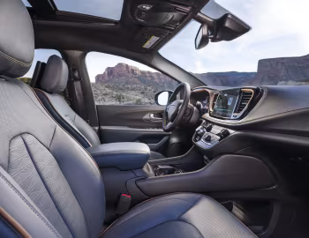 Interior 2027 Chrysler Pacifica Pinnacle (RU) '2026