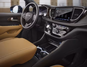 Interior 2021–26 Chrysler Pacifica Pinnacle AWD (RU) '2020–26